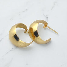 Load image into Gallery viewer, 14K Yellow Gold Estate Thin Half Hoop Stud Earrings
