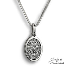 Load image into Gallery viewer, Oval Fingerprint Small Necklace - Silver
